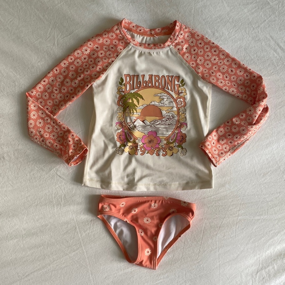 Billabong size 4 set rash guard